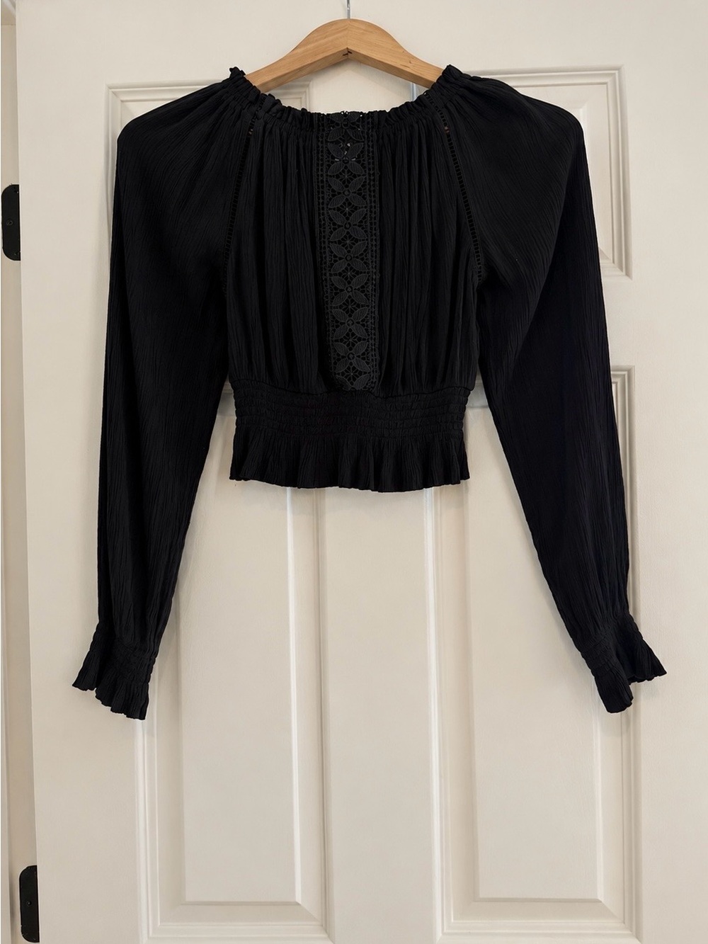 H&M Divided Women’s 0 Black Off Shoulder Crop Top Smocked Lace Long Sleeve